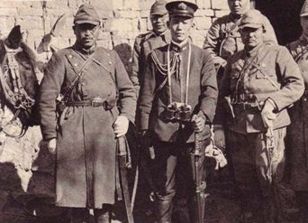 火狐电竞|高兆华:陋室里雕琢时光作者:未知2014-07-0809:59:09来源:南方日报 ■解码玉雕 广州玉雕汲取了竹木牙雕(图3) 火狐电竞平台