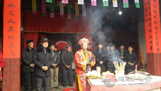 白带脓性有异味或是宫颈炎 防治宫颈炎有哪些招式‘火狐电竞’(图1) 火狐电竞