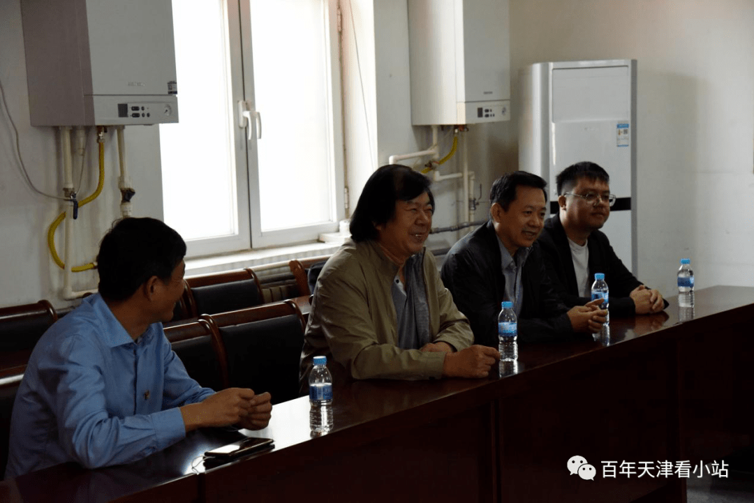 ‘火狐电竞官网’
【喜迎国庆 共度中秋】天津市美术家协会与小站镇工具庄房村新时代文明实践站团结开展“庆两节文化振兴 助力文旅生长”文化艺术运动(图3)