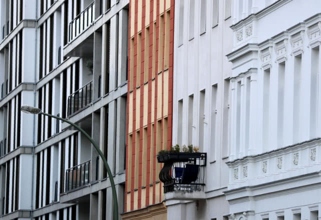 火狐电竞官网:黄渤成首位票房破百亿明星 黄渤主演电影票房前十名盘点(图4) 火狐电竞官网