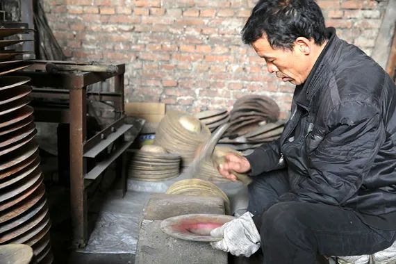 ‘火狐电竞官网’魏大勋《大约在冬季》上映 “于枫”演绎最长情的告白(图1) 火狐电竞官网