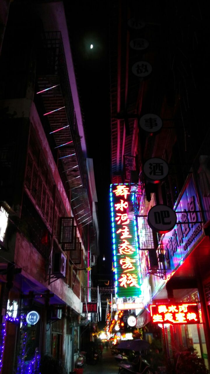 盘点那些你绝对不敢看第二遍的影视剧 排名前五位都有哪些?:火狐电竞平台(图4) 火狐电竞平台