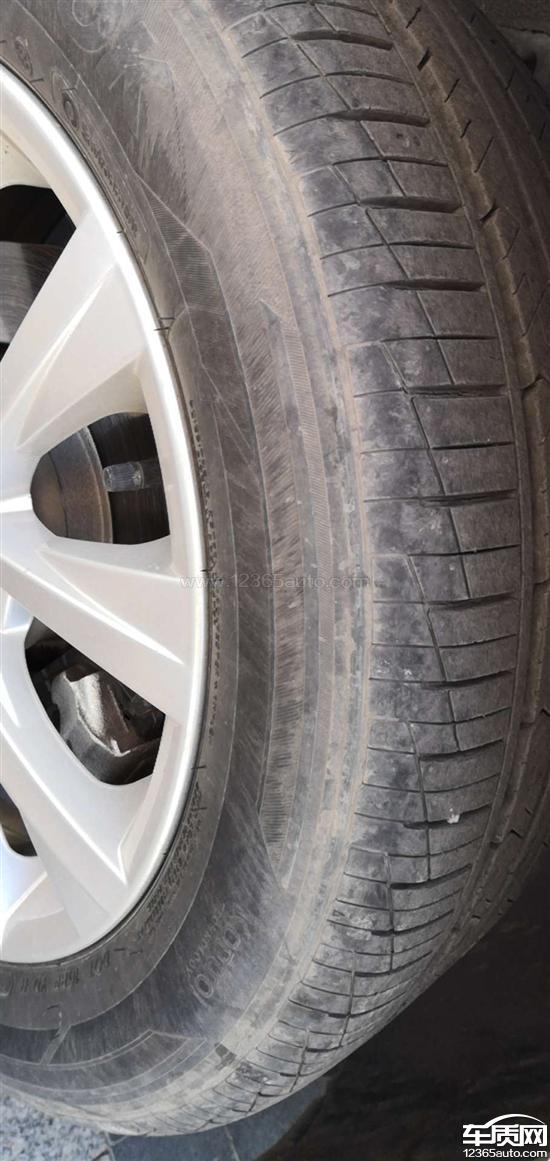 【火狐电竞平台】《江湖儿女》张译幕后特辑 “小镇杰出青年”戏瘾大(图2) 火狐电竞平台